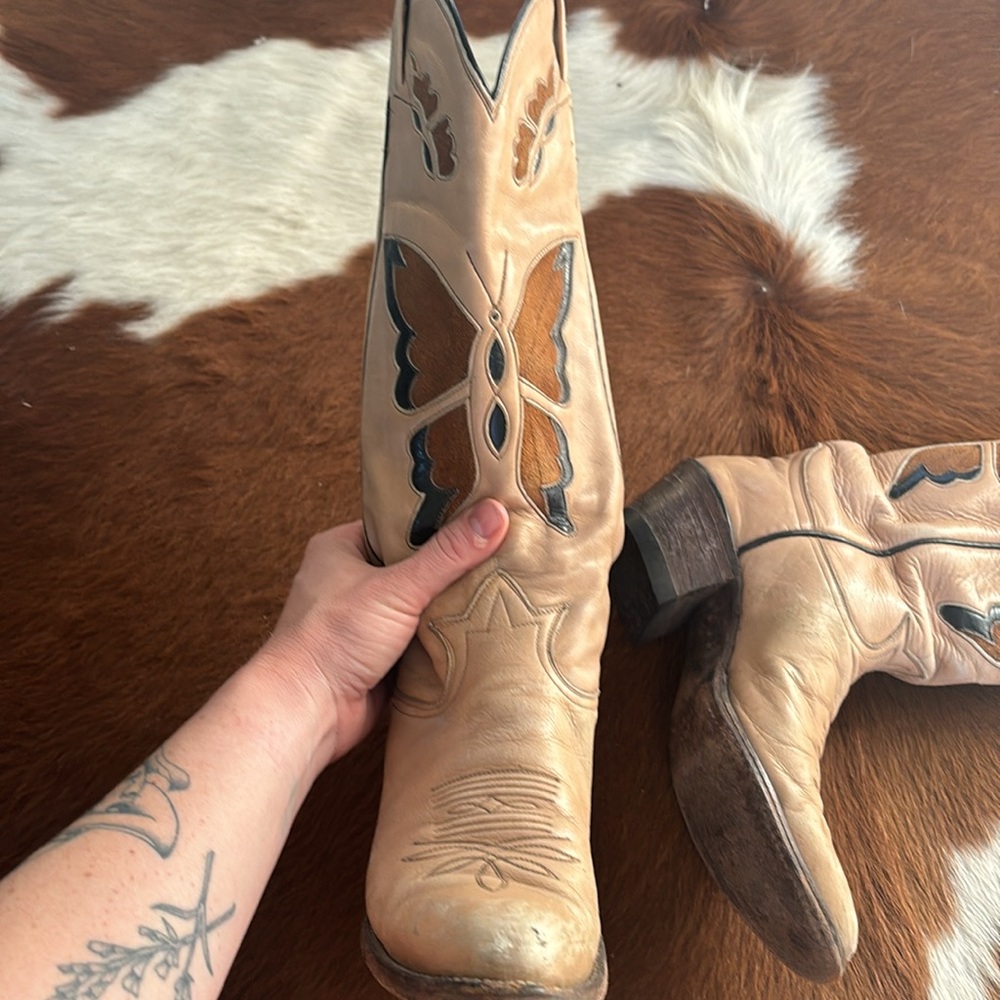 Tony Lama Tan and Brown Heeled Boots - Picture 2 of 5